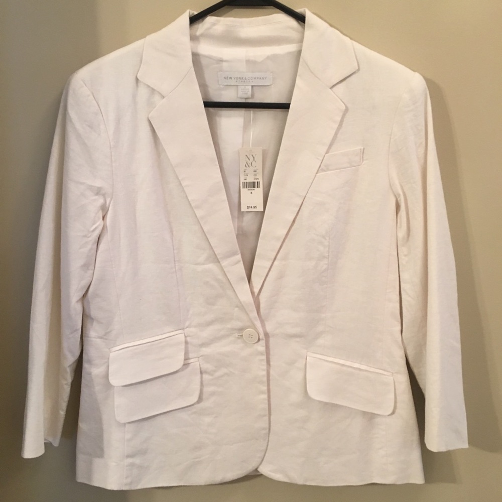 NEW WITH TAGS * New York & Co. White 3/4 Blazer